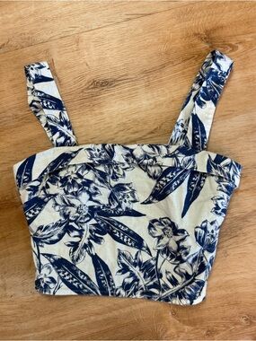 Abercrombie blue and white floral crop top